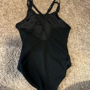 Girls black dance Leo